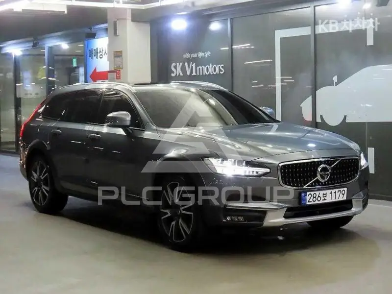 2018 Volvo V90
