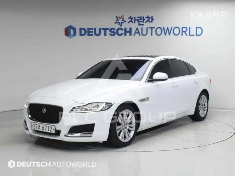2018 Jaguar XF