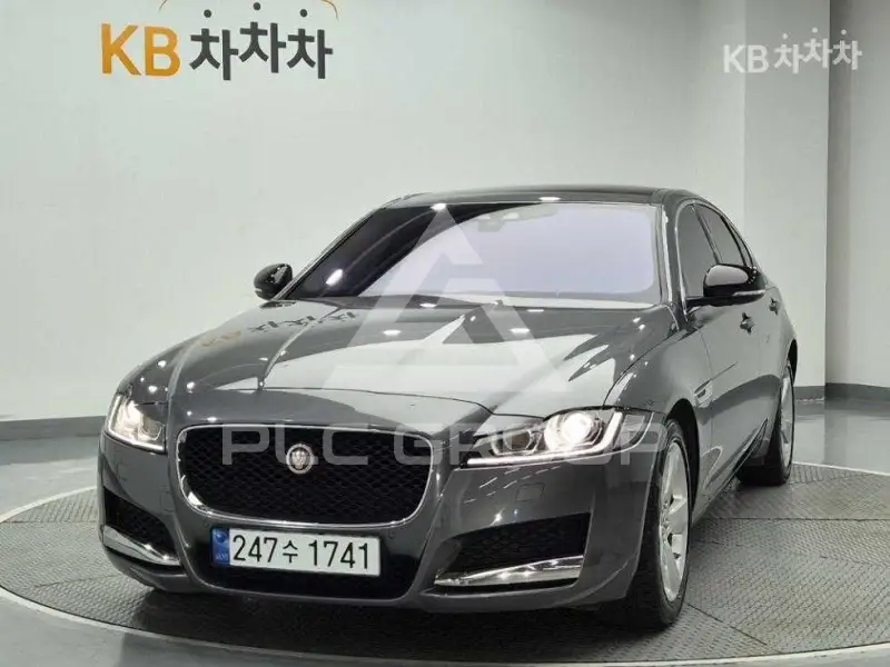 2018 Jaguar XF