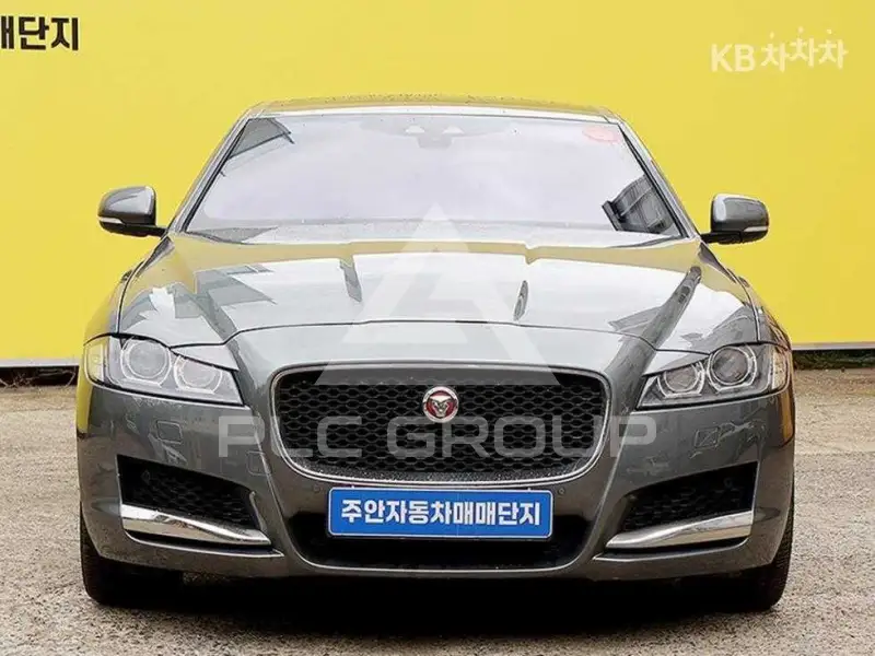 2018 Jaguar XF