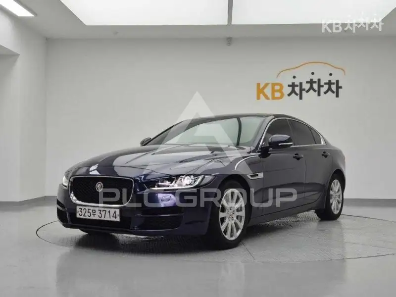 2018 Jaguar XE