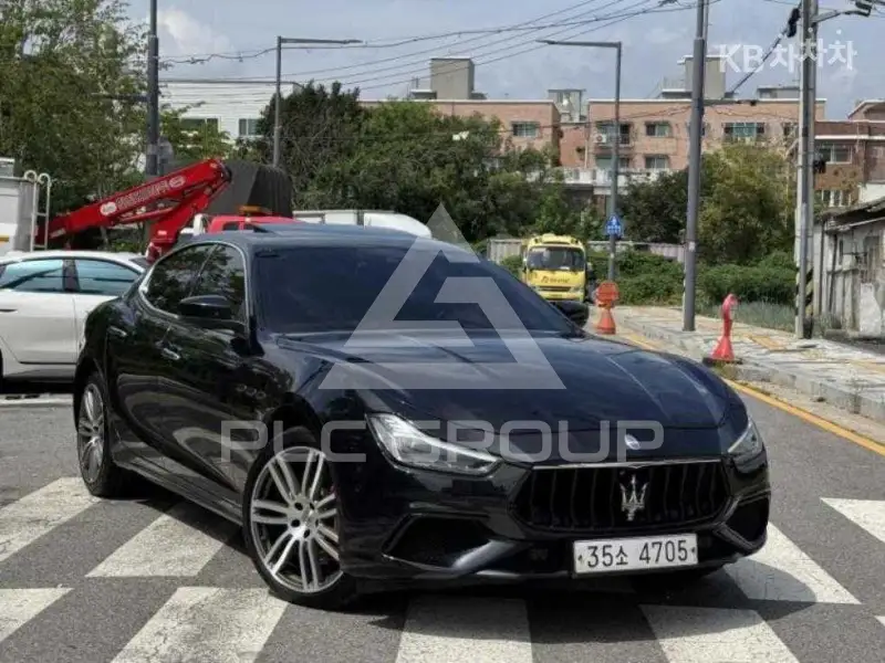 2018 Maserati GHIBLI
