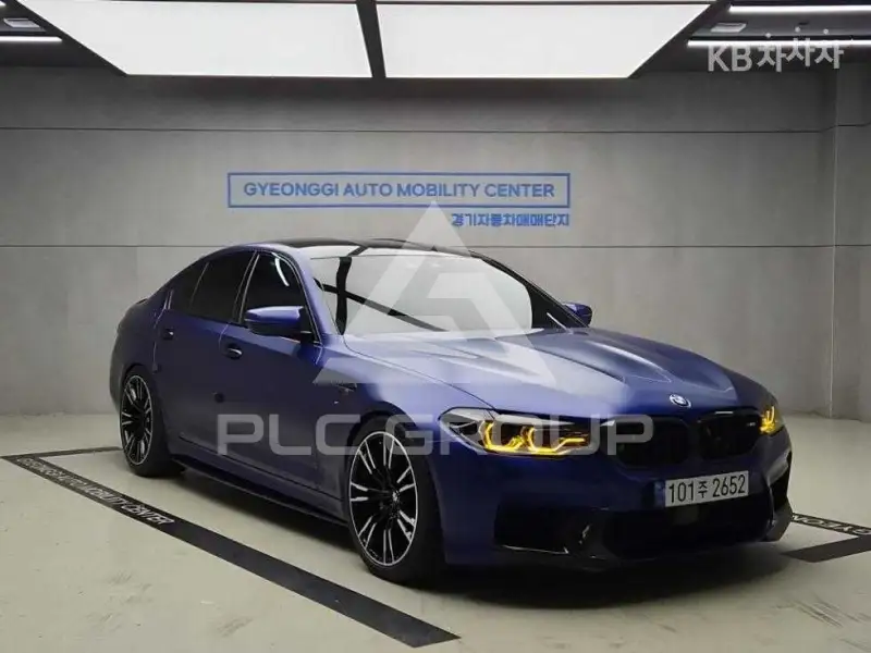 2019 BMW M1