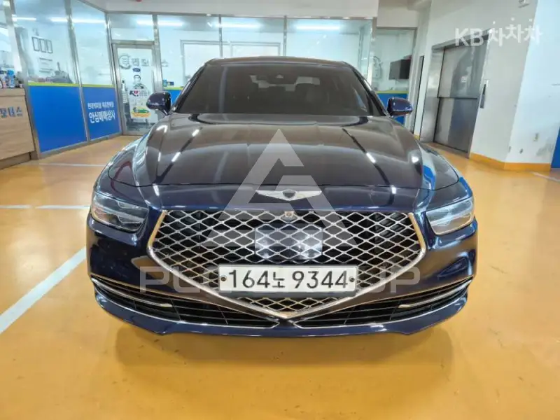 2019 Genesis G90