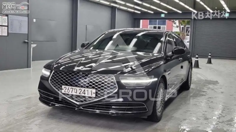 2019 Genesis G90