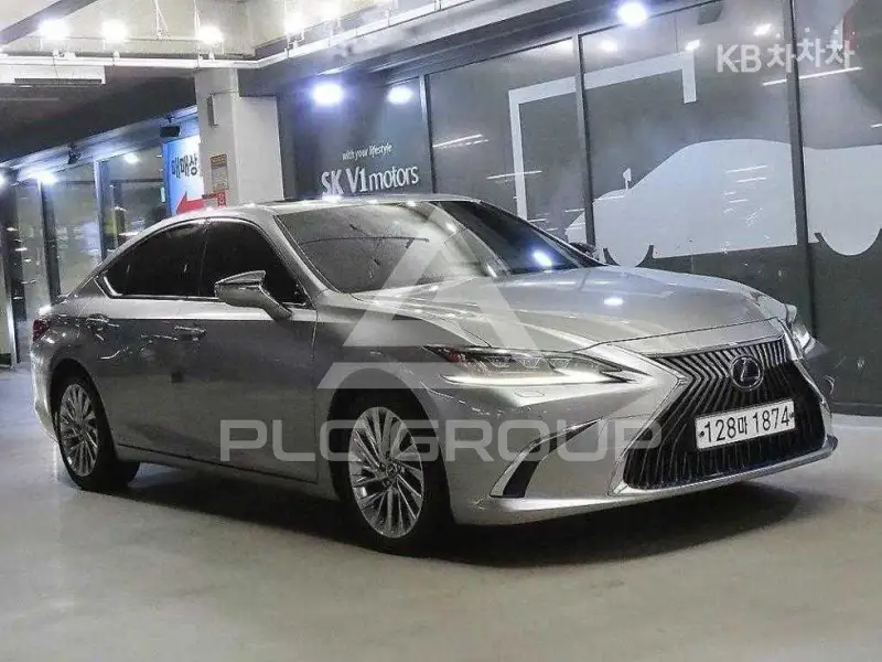 2019 Lexus ES