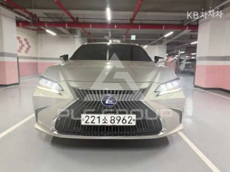 2019 Lexus ES