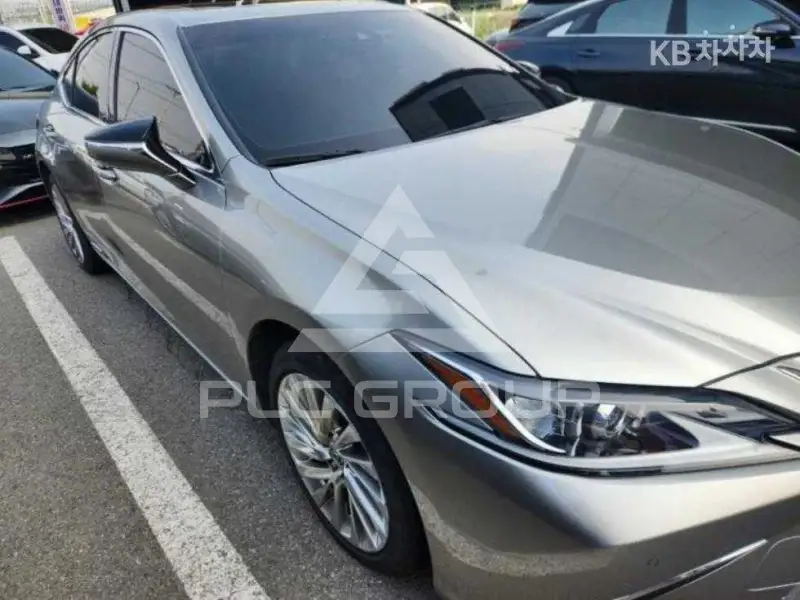 2019 Lexus ES