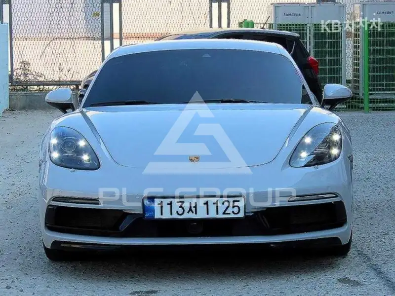 2019 Porsche Cayman