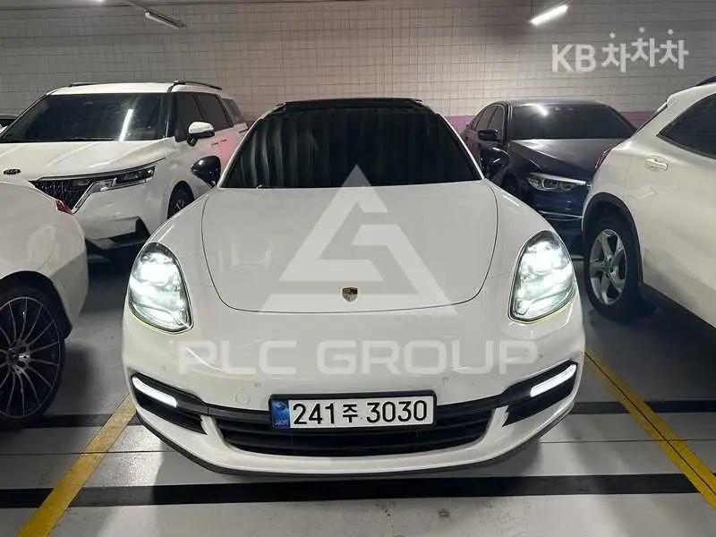 2019 Porsche Panamera