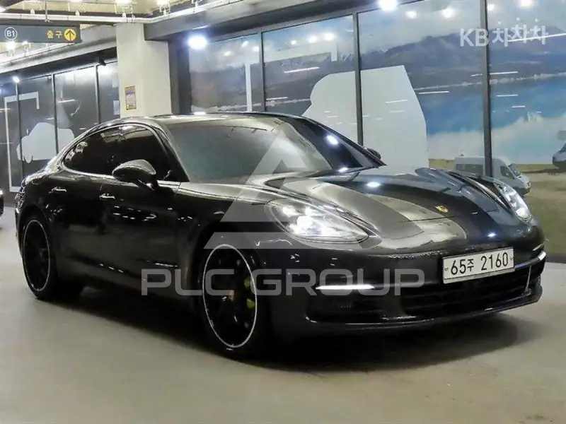 2019 Porsche Panamera
