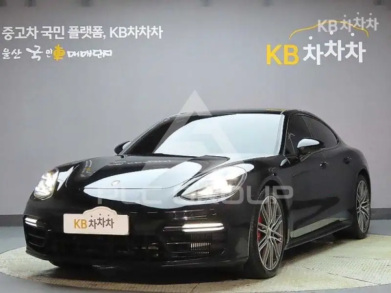 2019 Porsche Panamera