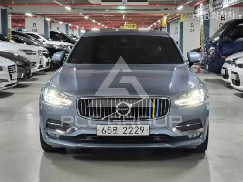 2019 Volvo S90