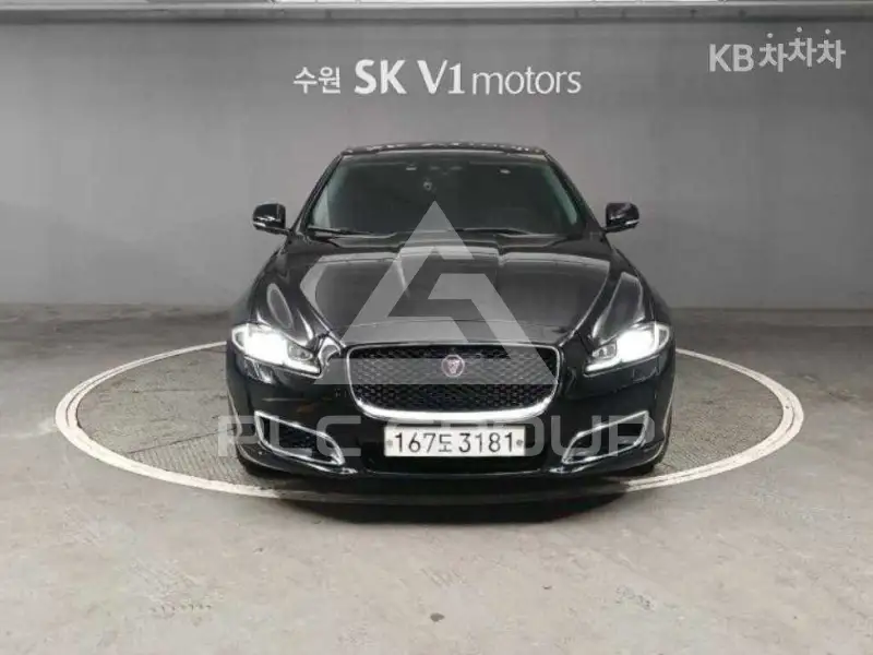 2019 Jaguar XJ