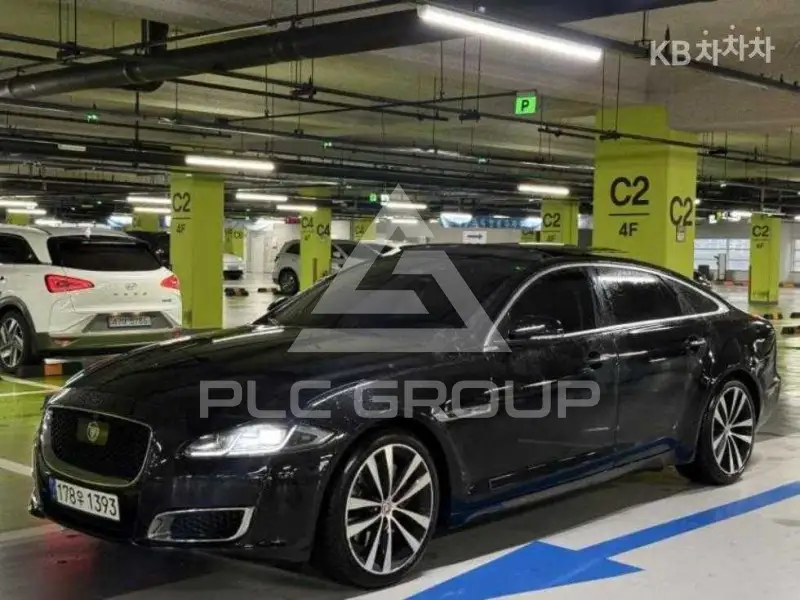 2019 Jaguar XJ