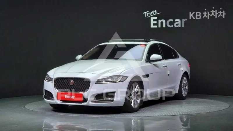 2019 Jaguar XF