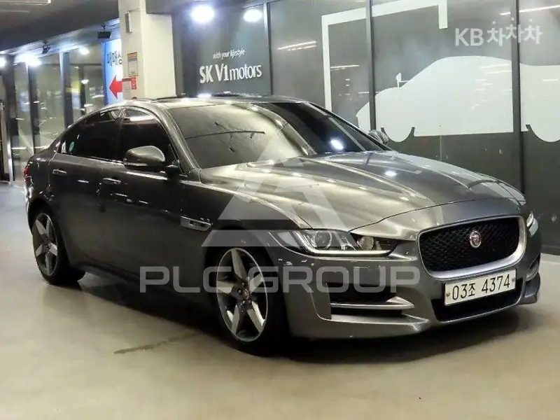 2019 Jaguar XE