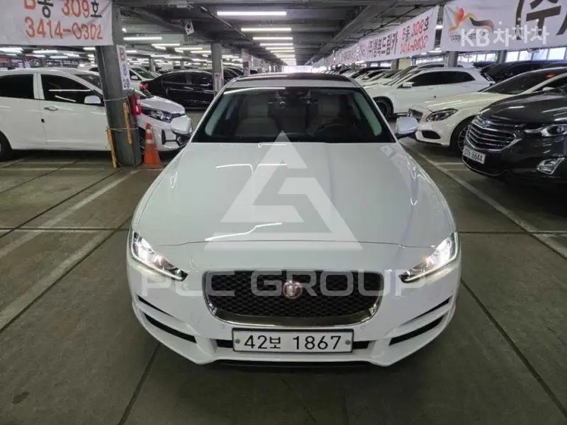 2019 Jaguar XE