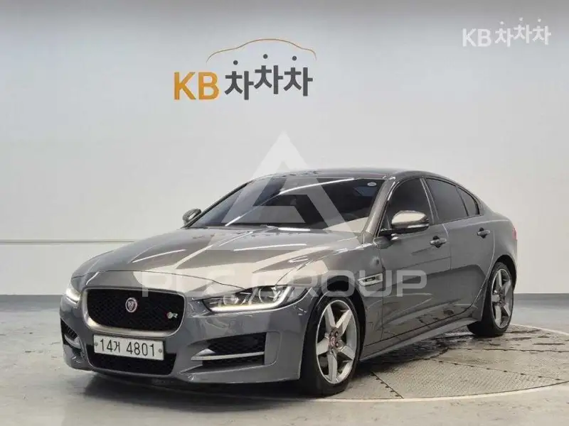 2019 Jaguar XE
