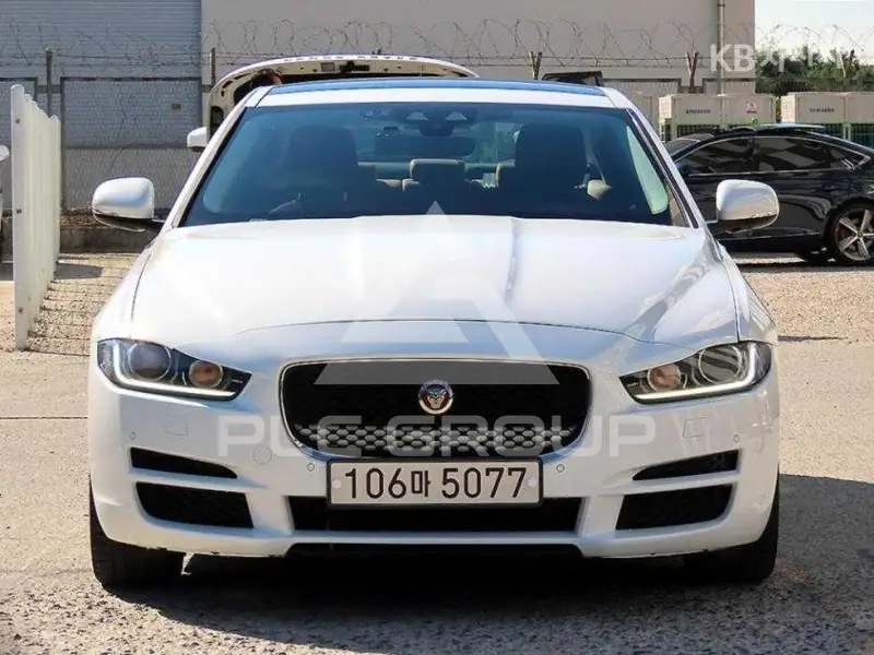 2019 Jaguar XE