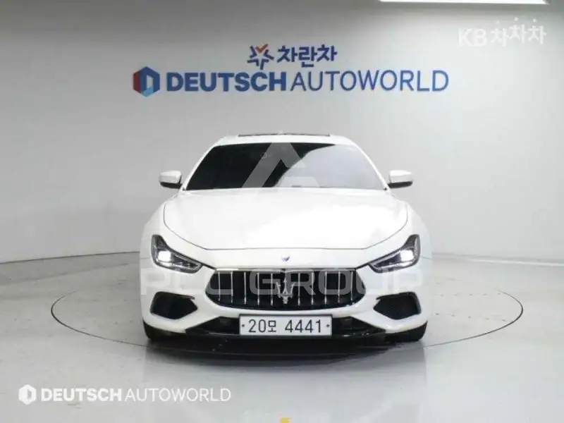 2019 Maserati GHIBLI
