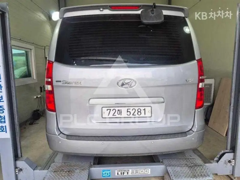 2020 Hyundai Starex