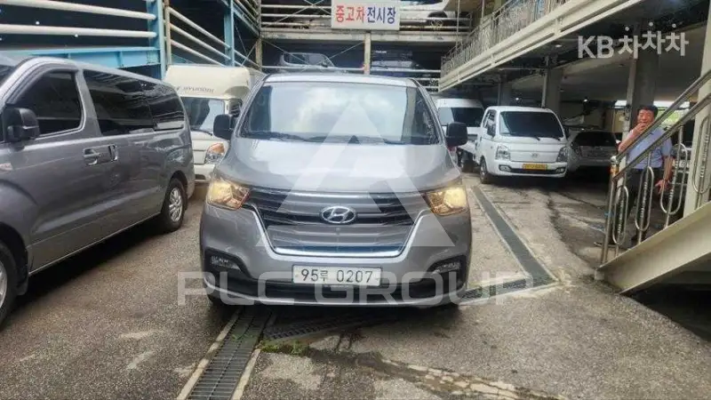 2020 Hyundai Starex