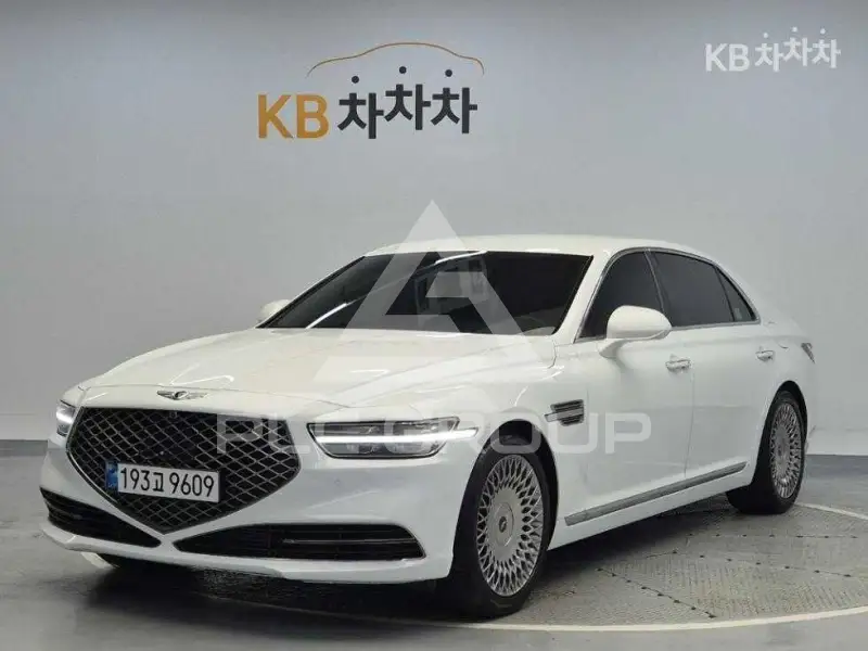 2020 Genesis G90