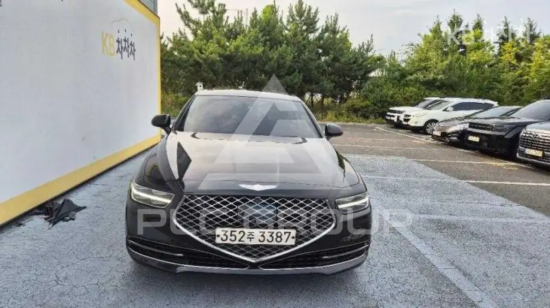 2020 Genesis G90