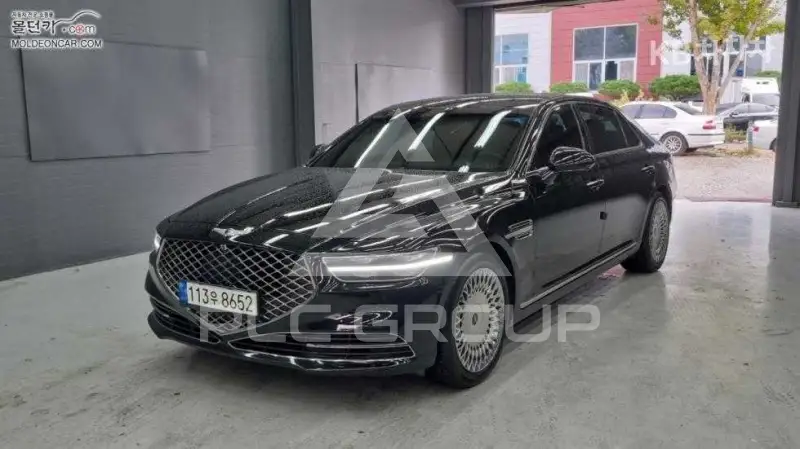 2020 Genesis G90