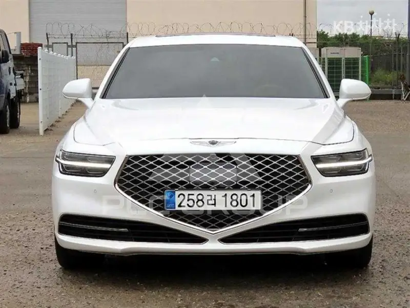 2020 Genesis G90