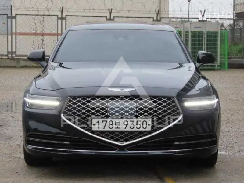 2020 Genesis G90