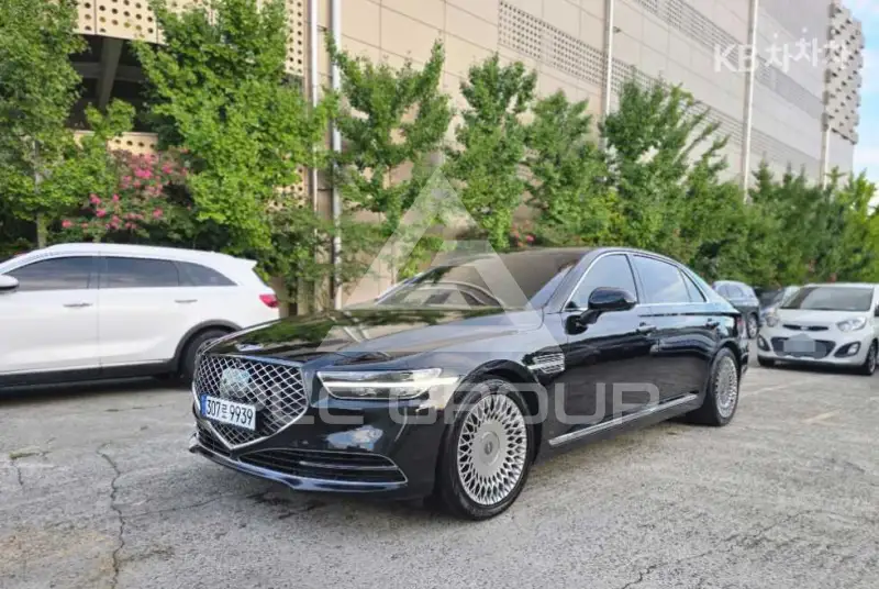 2020 Genesis G90