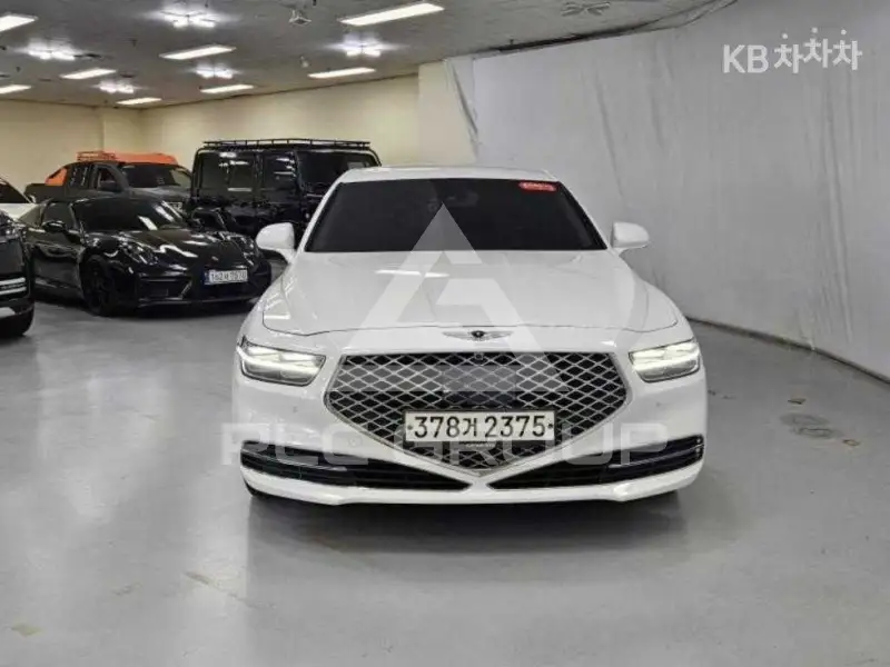 2020 Genesis G90