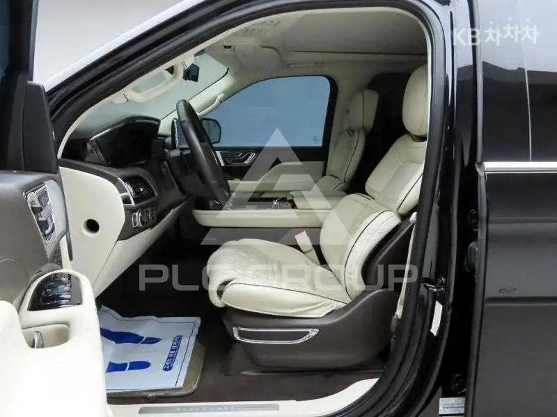 2020 Lincoln NAVIGATOR