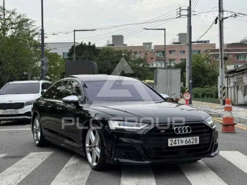 2020 Audi S8