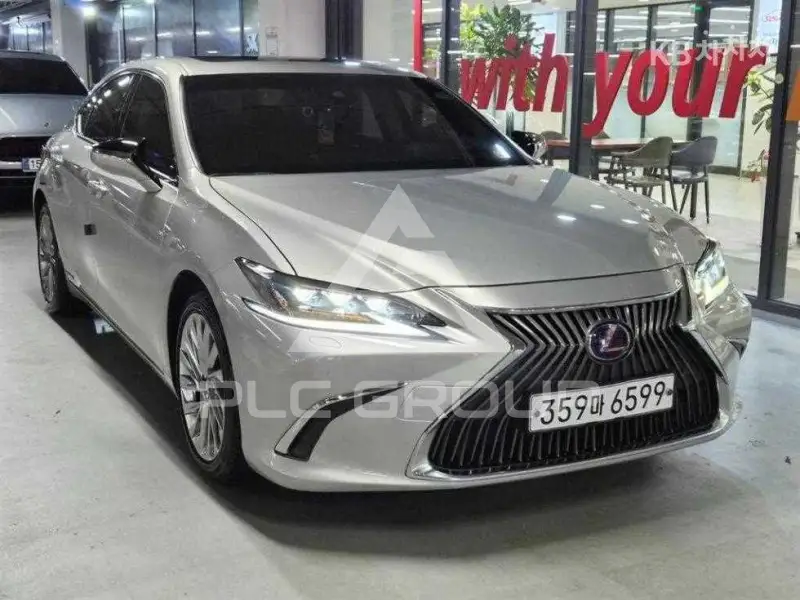 2020 Lexus ES
