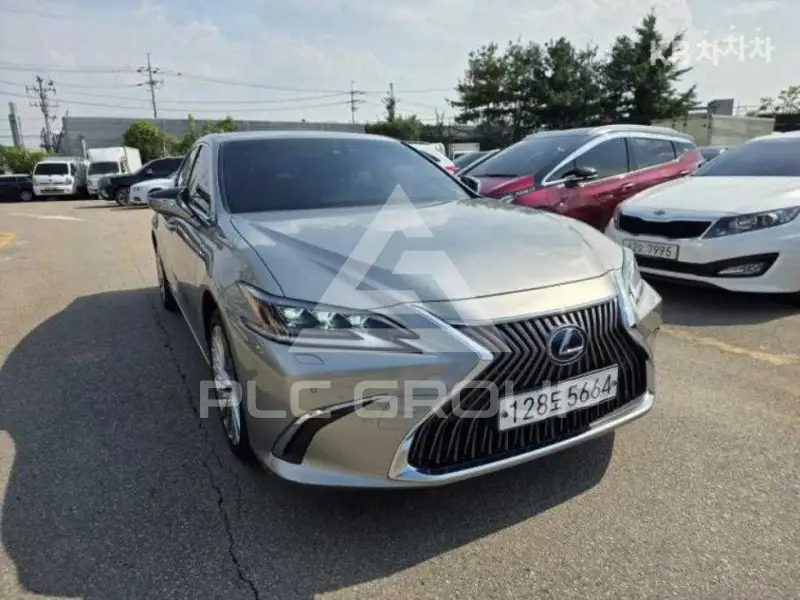 2020 Lexus ES