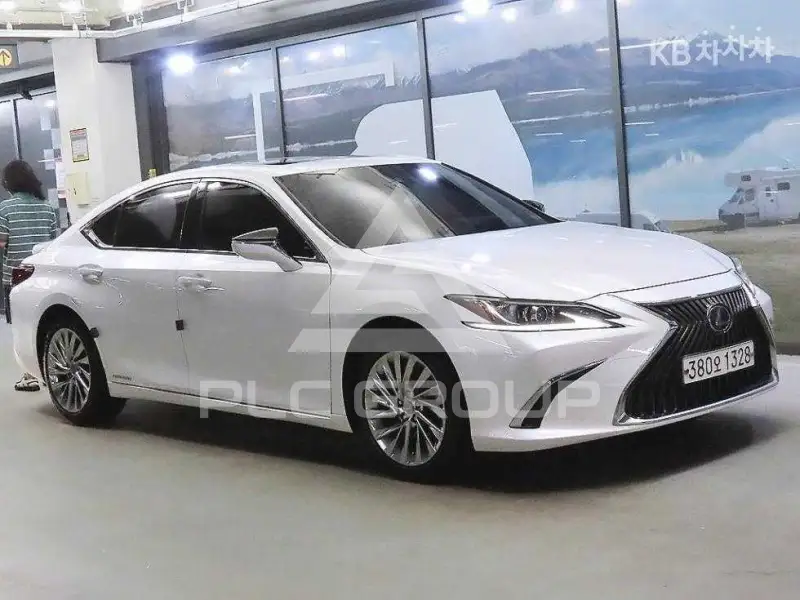 2020 Lexus ES