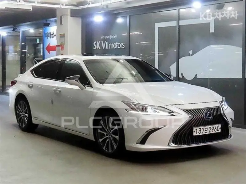 2020 Lexus ES