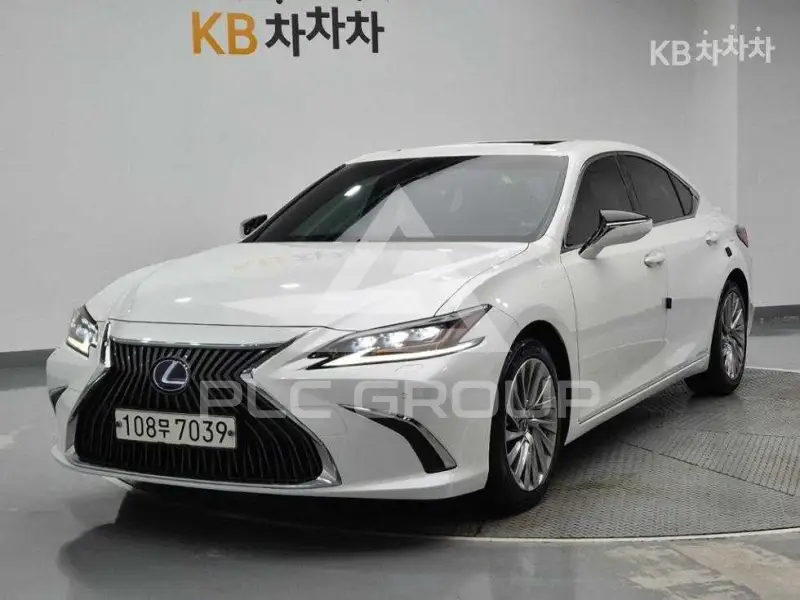 2020 Lexus ES