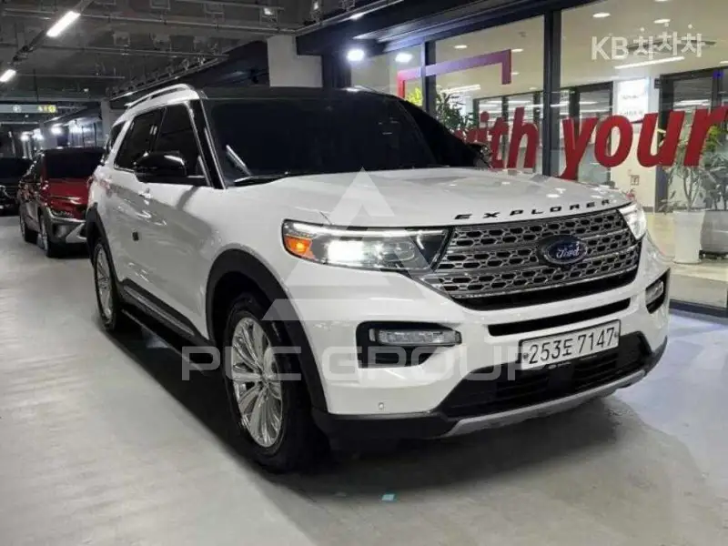 2020 Ford Explorer