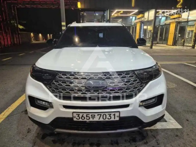2020 Ford Explorer