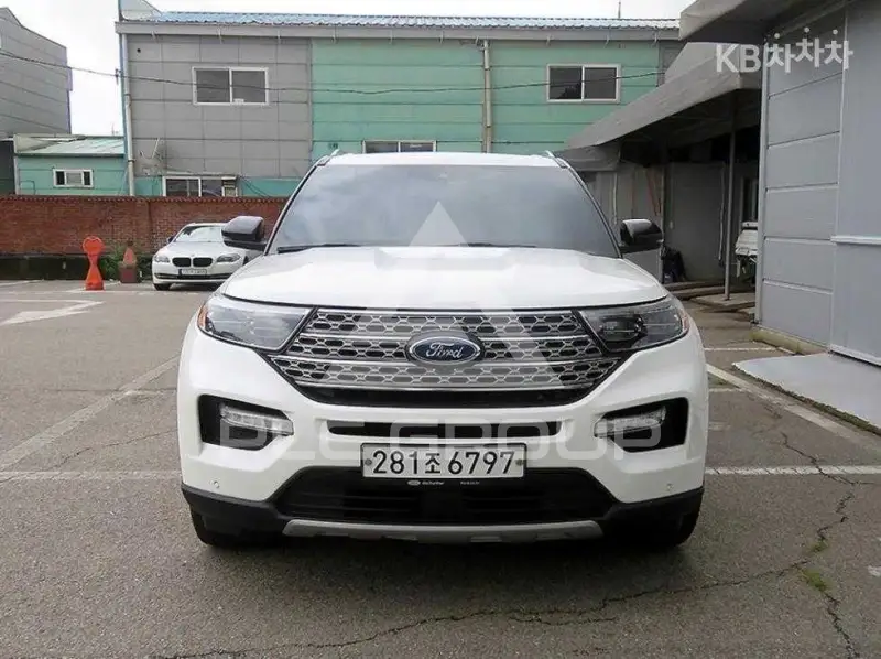 2020 Ford Explorer