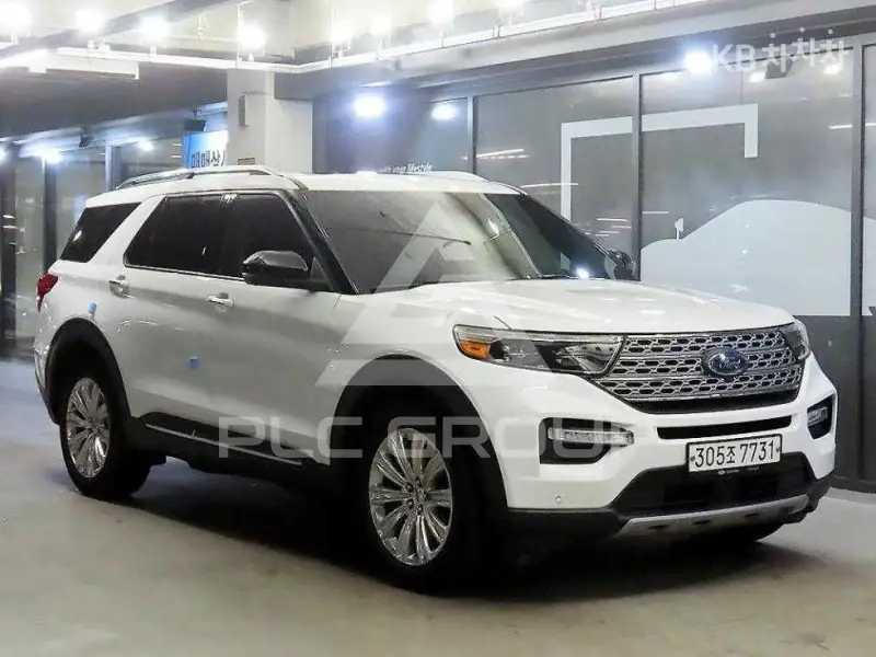 2020 Ford Explorer