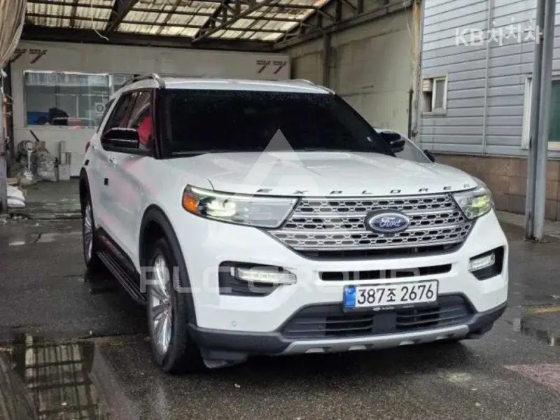 2020 Ford Explorer