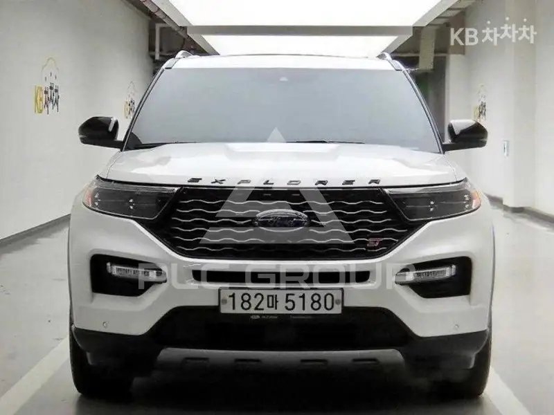 2020 Ford Explorer