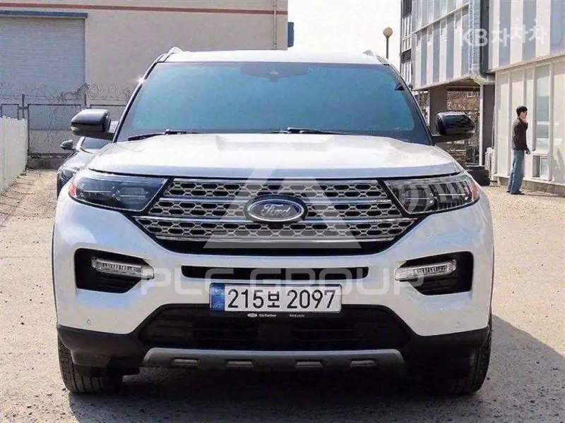 2020 Ford Explorer