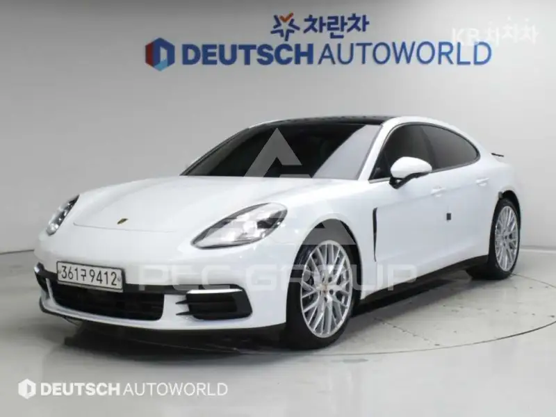 2020 Porsche Panamera