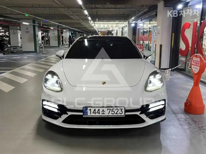 2020 Porsche Panamera